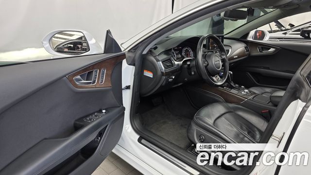 Audi A7 2016 — photo 10