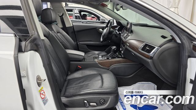 Audi A7 2016 — photo 11