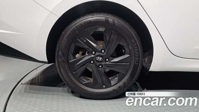 Hyundai AVANTE 2023 — photo 5