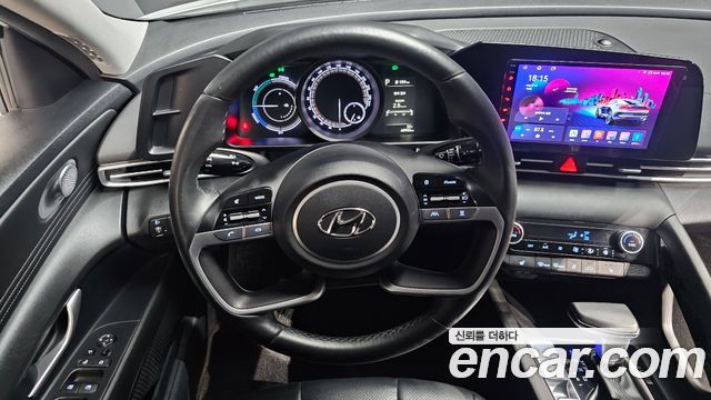 Hyundai AVANTE 2023 — photo 19