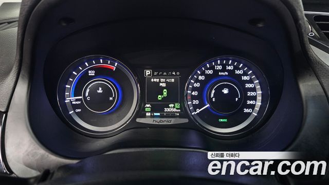 Hyundai Grandeur 2016 — photo 11