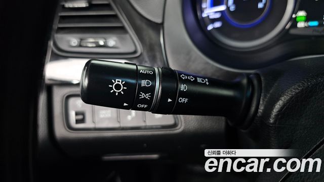 Hyundai Grandeur 2016 — photo 32