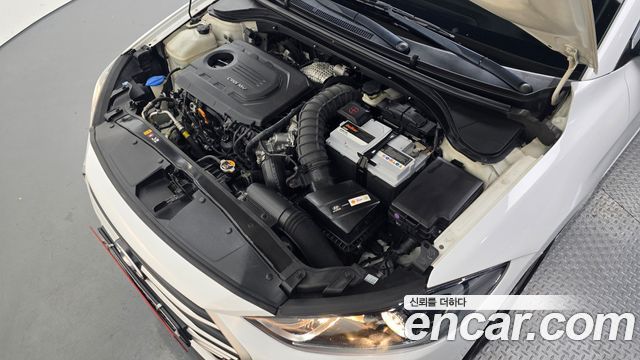 Hyundai AVANTE 2016 — photo 6
