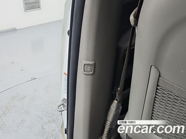 Kia Canival 2019 — photo 14