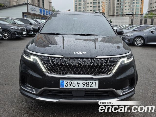 Kia Canival 2023 — photo 2