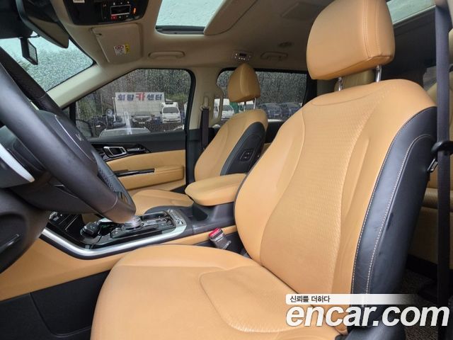 Kia Canival 2023 — photo 7