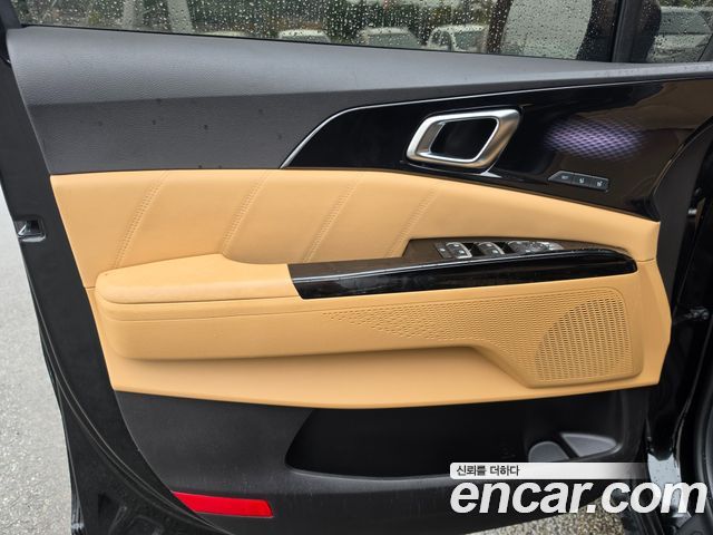 Kia Canival 2023 — photo 8