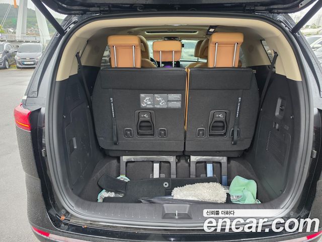 Kia Canival 2023 — photo 15