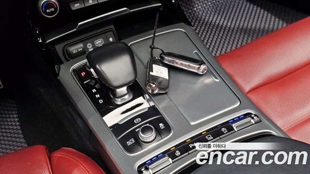 Kia Stinger 2019 — photo 12