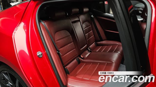 Kia Stinger 2019 — photo 18
