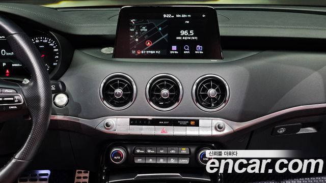 Kia Stinger 2019 — photo 26