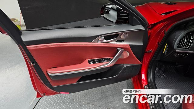 Kia Stinger 2019 — photo 14