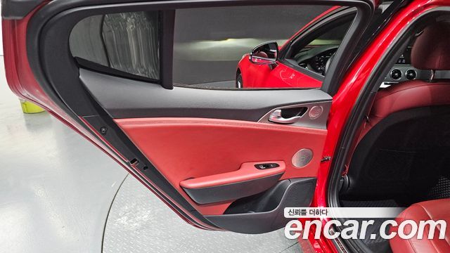 Kia Stinger 2019 — photo 15
