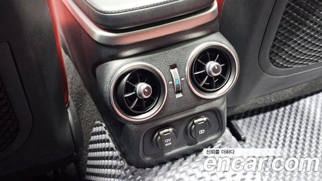 Kia Stinger 2019 — photo 32