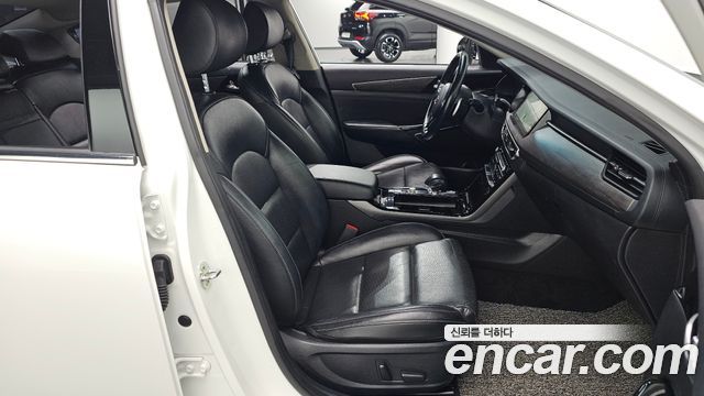 Kia K7 2020 — photo 10