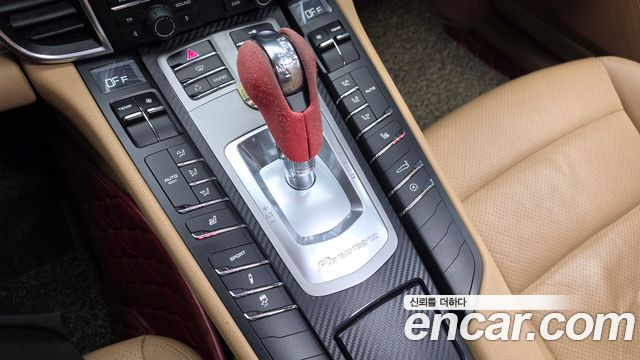Porsche Panamera 2011 — photo 12
