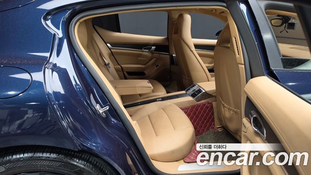 Porsche Panamera 2011 — photo 17