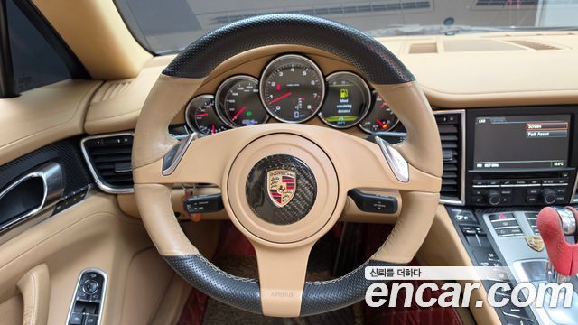 Porsche Panamera 2011 — photo 18