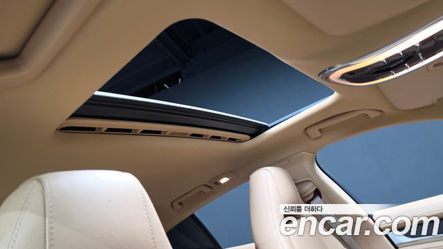 Porsche Panamera 2011 — photo 24
