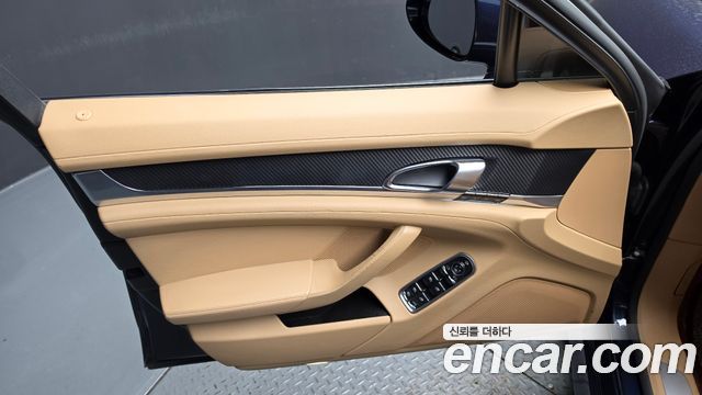 Porsche Panamera 2011 — photo 14