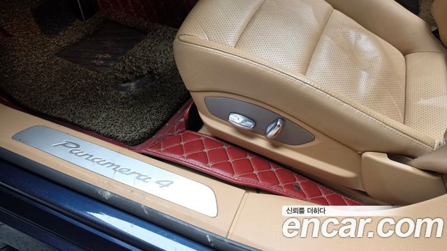 Porsche Panamera 2011 — photo 29