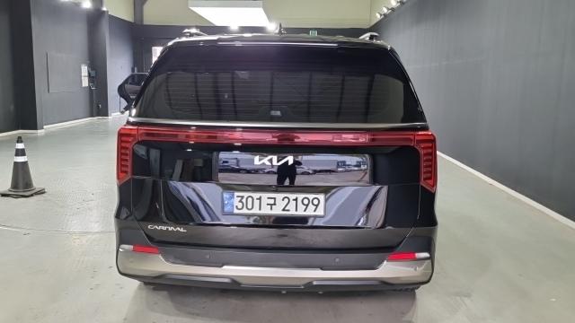 Kia Canival 2025 — photo 4