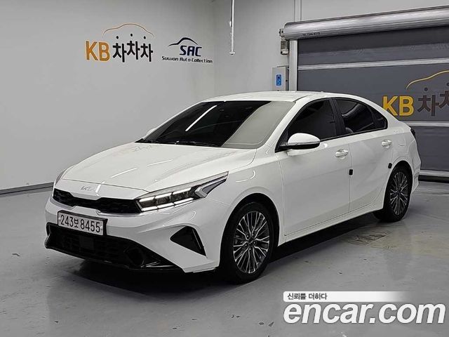 Kia K3 2022 — photo 1