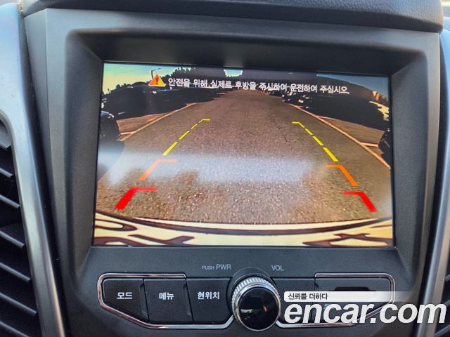 KG Mobility KORANDO 2017 — photo 16