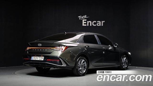 Hyundai AVANTE 2024 — photo 2