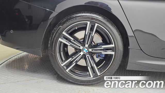 BMW 3-Series 2024 — photo 5