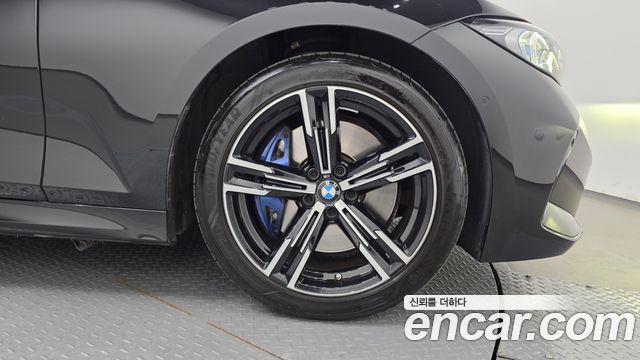 BMW 3-Series 2024 — photo 7