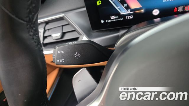 BMW 3-Series 2024 — photo 29