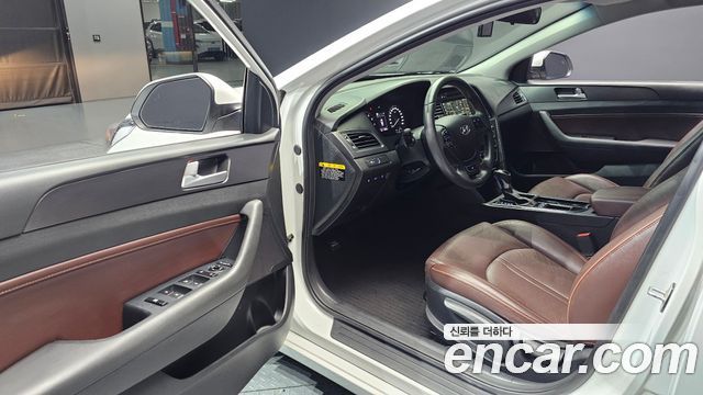 Hyundai Sonata 2017 — photo 13