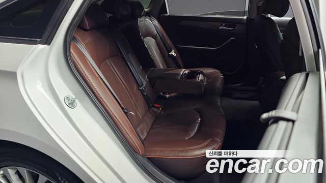 Hyundai Sonata 2017 — photo 17