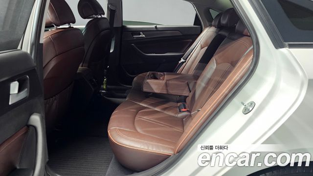 Hyundai Sonata 2017 — photo 18