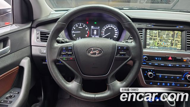 Hyundai Sonata 2017 — photo 19