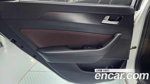Hyundai Sonata 2017 — photo 15