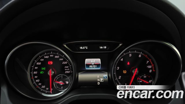 Mercedes-Benz CLA-Class 2018 — photo 11