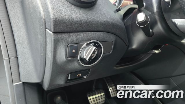 Mercedes-Benz CLA-Class 2018 — photo 27