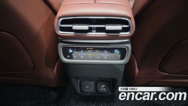 Genesis GV80 2024 — photo 36