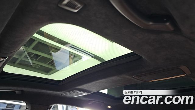 BMW 7-Series 2021 — photo 23