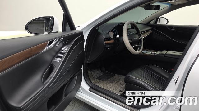 Genesis G80 2022 — photo 13