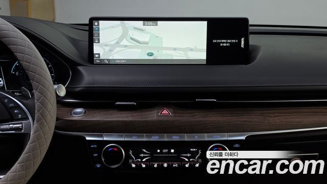 Genesis G80 2022 — photo 20