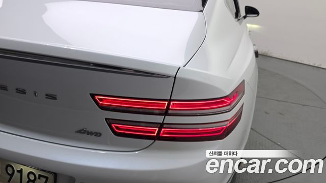 Genesis G80 2022 — photo 9