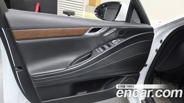 Genesis G80 2022 — photo 14
