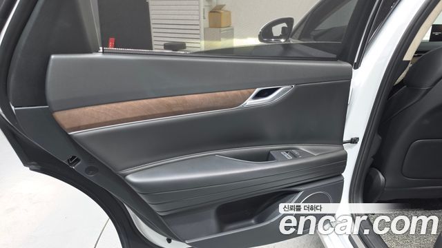 Genesis G80 2022 — photo 15