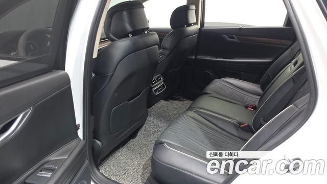 Genesis G80 2022 — photo 16
