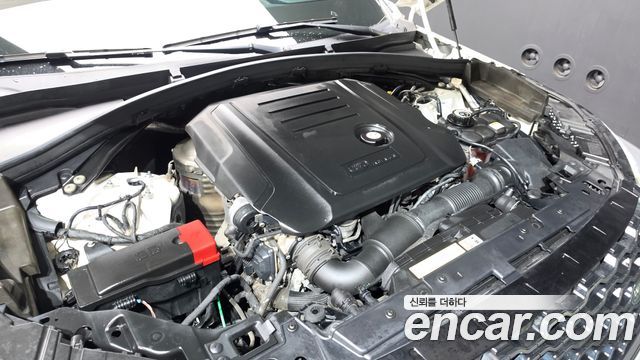 Land Rover Range Rover Velar 2019 — photo 6