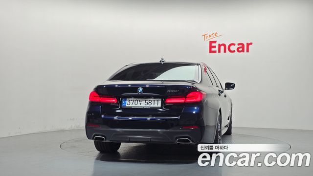 BMW 5-Series 2023 — photo 4