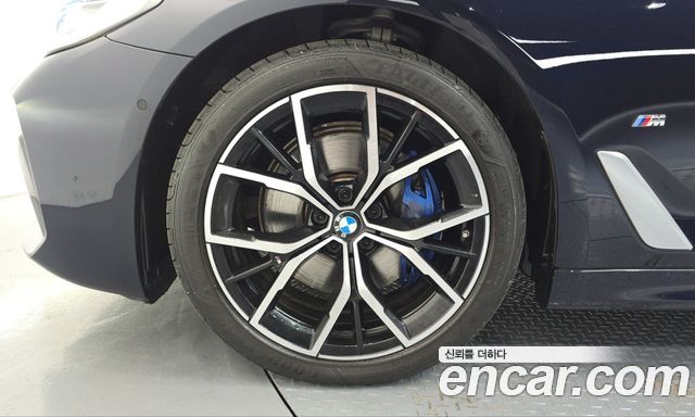 BMW 5-Series 2023 — photo 5